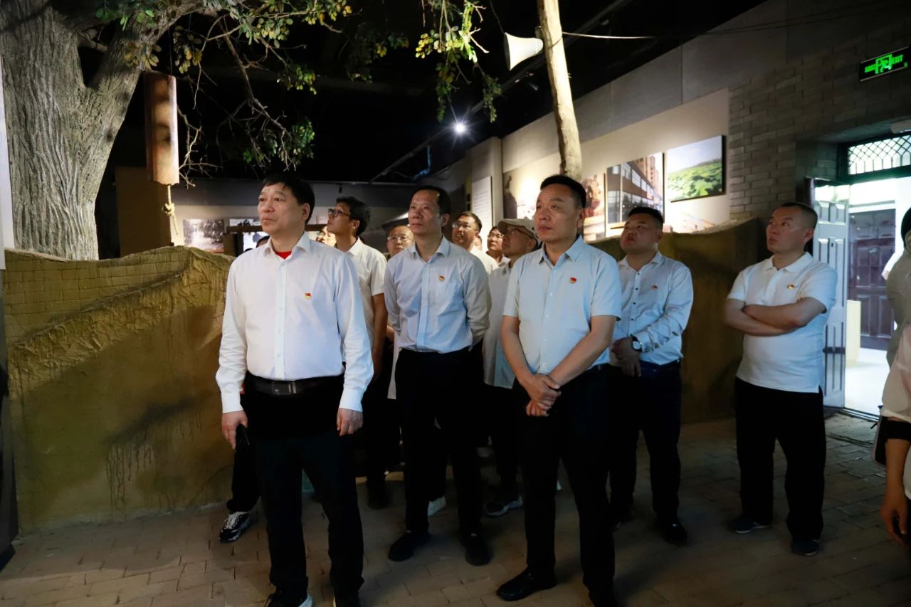 砥礪初心使命，汲取奮進(jìn)力量丨花花牛乳業(yè)集團(tuán)黨委組織開展學(xué)習(xí)“焦裕祿精神”主題黨日活動