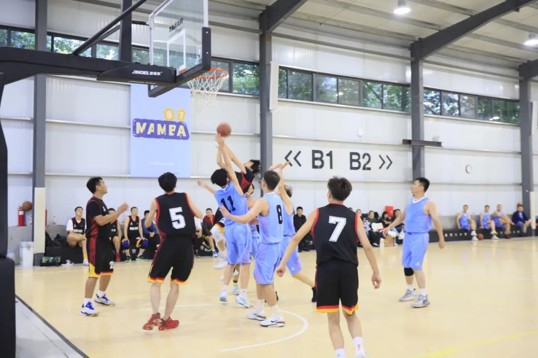 花花牛丨奪冠，奪冠，奪冠！??！用冠軍為中國健兒喝彩！?。? style=