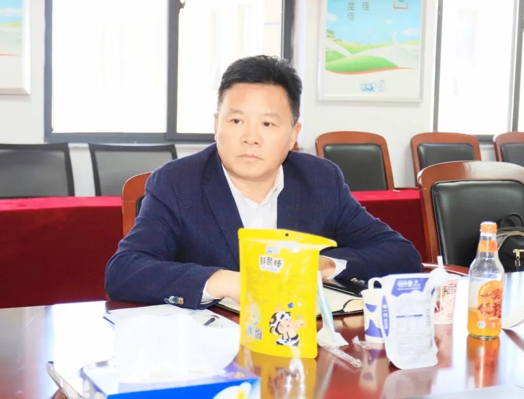 花花牛| 省農(nóng)投集團董事長李曉寰一行蒞臨花花牛調(diào)研指導工作 花花牛| 省農(nóng)投集團董事長李曉寰一行蒞臨花花牛調(diào)研指導工作