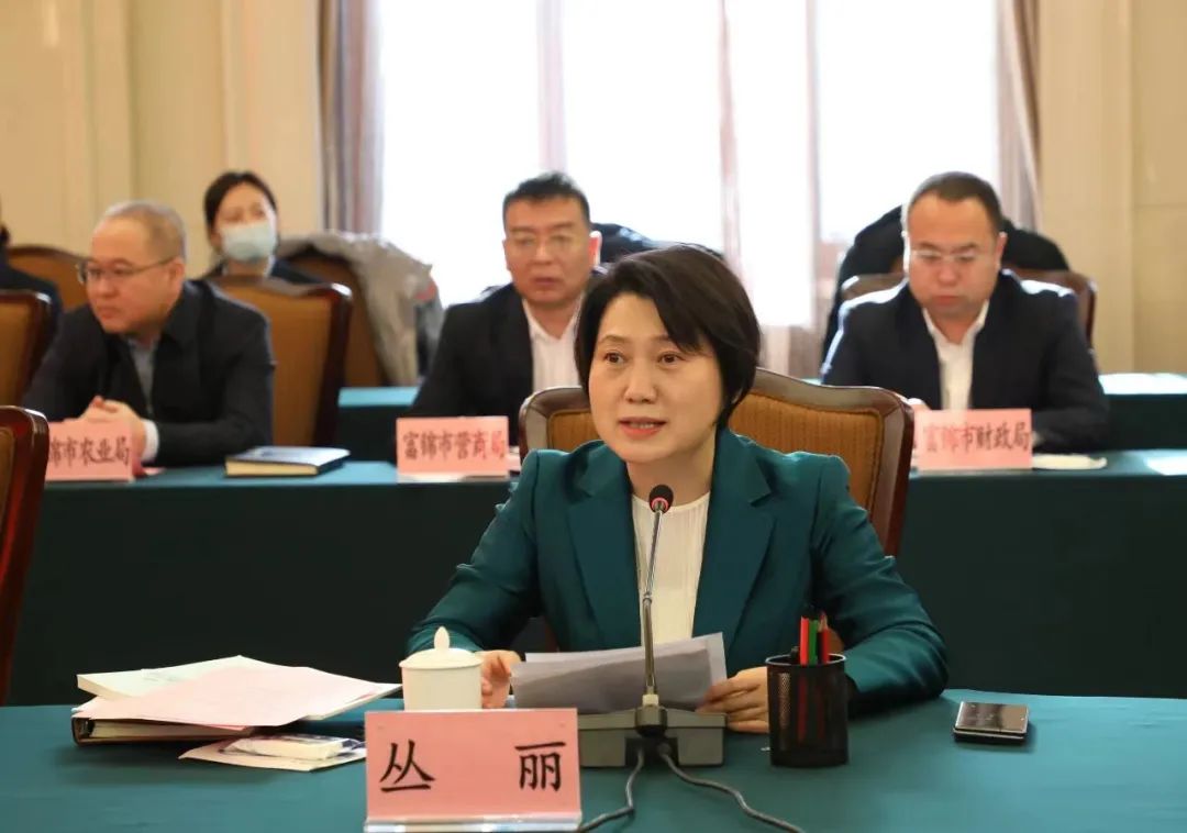 產(chǎn)業(yè)聯(lián)動(dòng)促發(fā)展 合作共贏創(chuàng)未來 | 佳木斯市政府、富錦市政府與花花牛乳業(yè)集團(tuán)正式簽署戰(zhàn)略合作協(xié)議