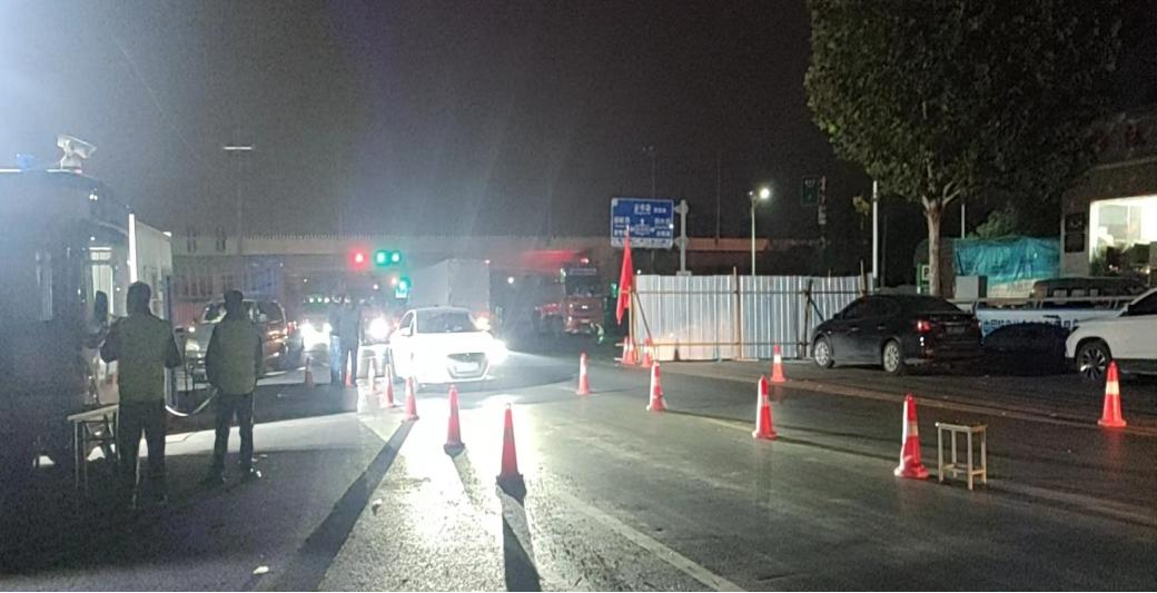 @全體花花牛人：請珍惜你的崗位，請善待我們共同的“花花?！保? style=