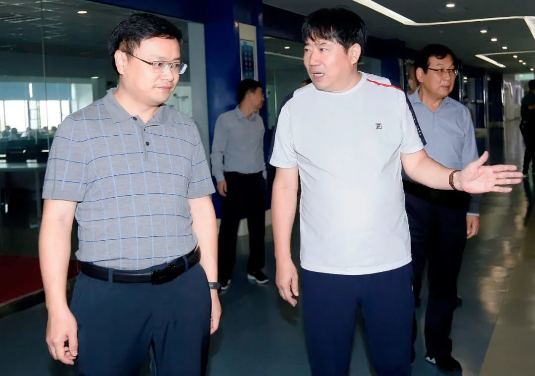 快訊|社旗縣人民政府縣長關(guān)文波一行蒞臨花花牛乳業(yè)集團(tuán)參觀考察 快訊|社旗縣人民政府縣長關(guān)文波一行蒞臨花花牛乳業(yè)集團(tuán)參觀考察