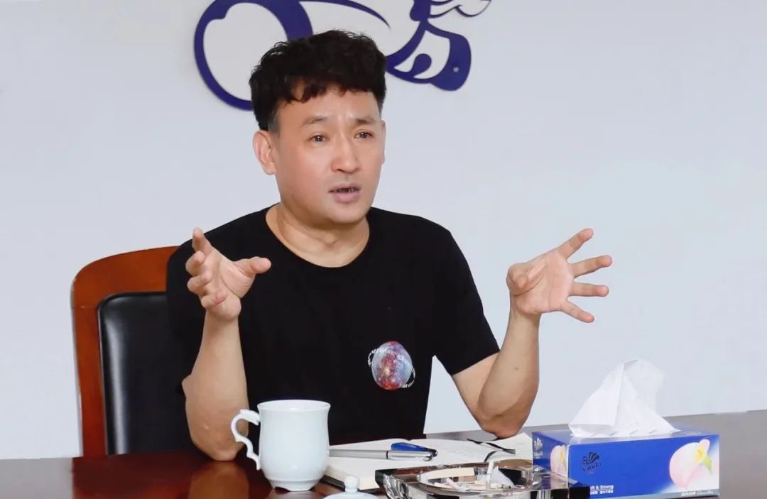 凝心聚力·贏創(chuàng)未來 | 花花牛乳業(yè)集團召開營銷、養(yǎng)殖及飼料經營工作會議