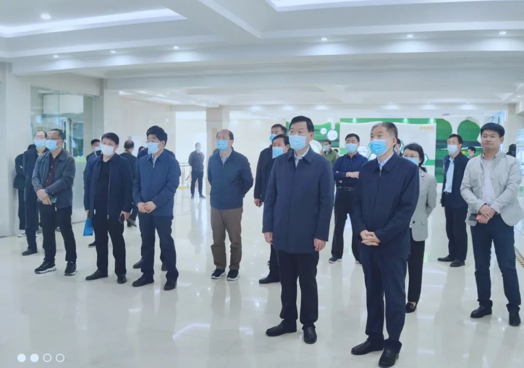 平頂山市人大常委會(huì)主任張明新蒞臨 花花牛魯山瑞亞參觀調(diào)研 平頂山市人大常委會(huì)主任張明新蒞臨 花花牛魯山瑞亞參觀調(diào)研