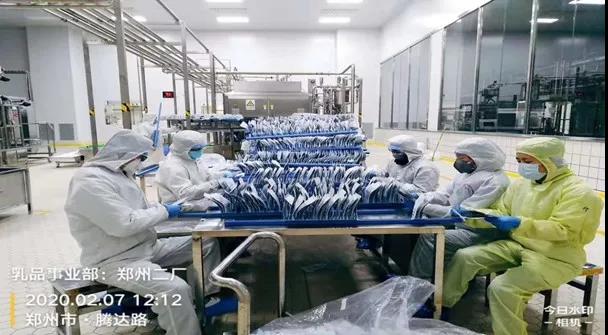 花花牛 | 疾風(fēng)來臨，你是不是勁草？