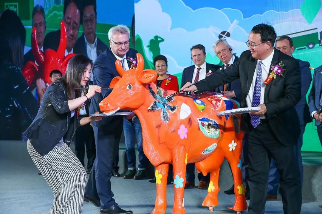 SDDDC走進(jìn)河南，看看花花牛的國(guó)際范兒！