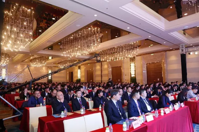 年度盛典|【凝心聚力 共贏未來(lái)】花花牛2017年客戶(hù)大會(huì)紀(jì)實(shí) 年度盛典|【凝心聚力 共贏未來(lái)】花花牛2017年客戶(hù)大會(huì)紀(jì)實(shí)