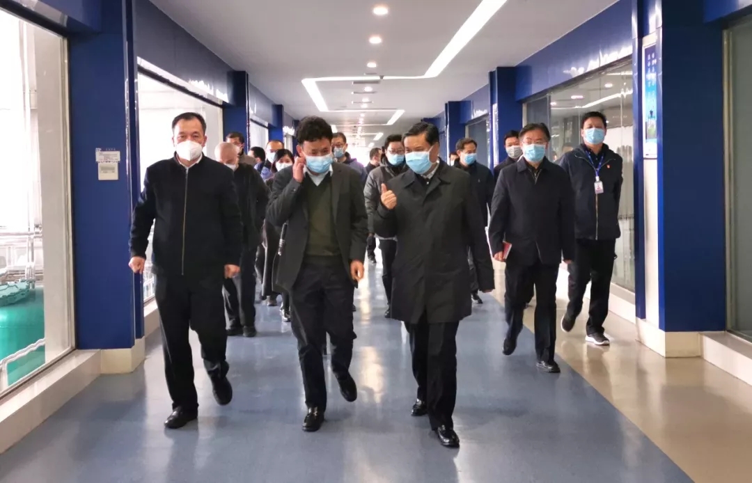 快訊丨河南省副省長(zhǎng)武國(guó)定蒞臨花花牛乳業(yè)集團(tuán)調(diào)研重點(diǎn)保障企業(yè)復(fù)工復(fù)產(chǎn)情況 快訊丨河南省副省長(zhǎng)武國(guó)定蒞臨花花牛乳業(yè)集團(tuán)調(diào)研重點(diǎn)保障企業(yè)復(fù)工復(fù)產(chǎn)情況