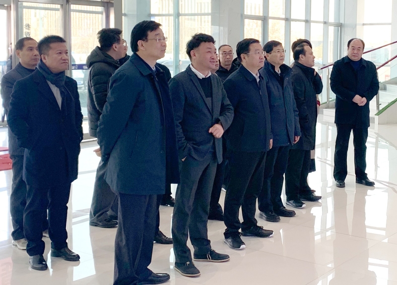 鄭州市委副書記、市長王新偉蒞臨花花牛乳業(yè)集團(tuán)調(diào)研